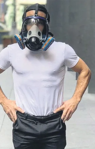 Nusret paket servise başladı! Listedeki en pahalı ürün kuzu kafesleme...