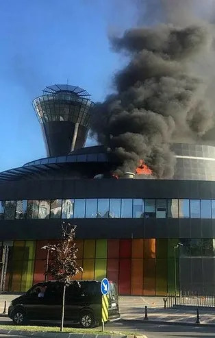 Üsküdar'da bilim merkezinde yangın