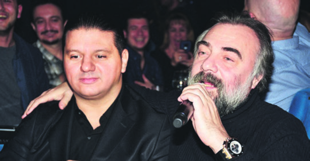 EDHO'nun yıldızı Oktay Kaynarca ve Kubat'tan muhteşem düet! Funda Arar da renk kattı...