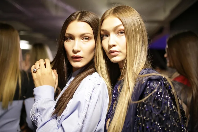 gigi-ve-bella-hadid-kardeslerden-filistine-rekor-bagis-1717259972457.jpeg