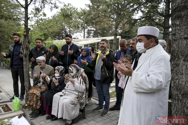 Başak Cengiz'in ailesi en acı bayramı yaşıyor! Aile mezara koştu: Annenin acı feryadı - 1