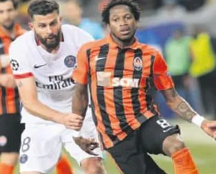 Lucescu’ya PSG darbesi
