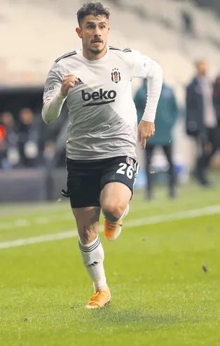 Beşiktaş'tan Dorukhan Toköz'e yeni sözleşme
