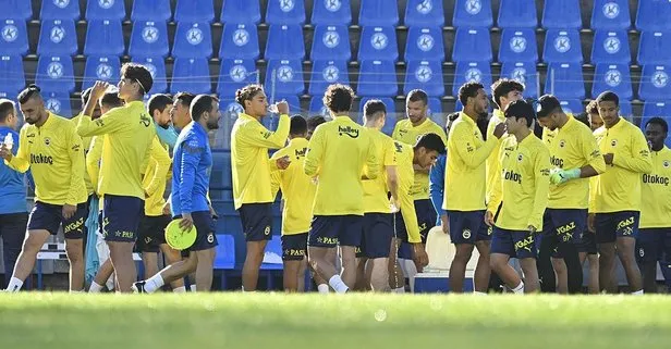 Fenerbahçe Rusya’da hazırlıklarına devam etti