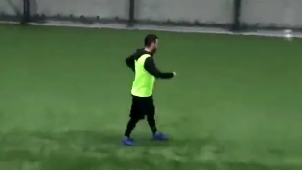 Arda Turan takımsız kaldı, soluğu halı sahada aldı! Galatasaray ile anlaşamamıştı...-3