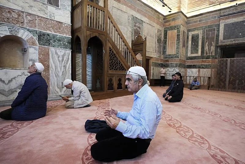 Yeniden ibadete açılan Kariye Camii'ne vatandaşlar akın etti: Başkan Erdoğan ve emeği geçenlerden Allah razı olsun-12