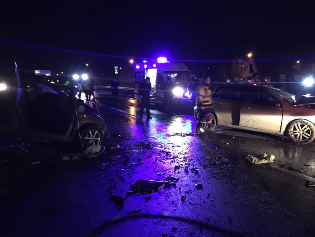 Son dakika: Edirne Keşan’da feci kaza! İki araç çarpıştı: 3 ölü 2 yaralı-4