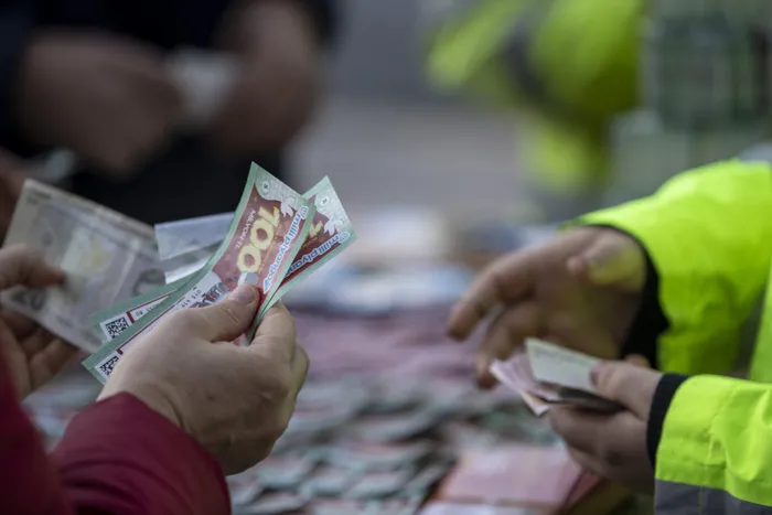 milli-piyango-yilbasi-cekilisi-40000000-tl-kazanan-numaralar-hangileri-2024-mpi-kazanan-numaralar-listesi-1703942084455.jpg 2024 Milli Piyango yılbaşı çekilişi 40.000.000 TL kazanan numaralar hangileri? MPİ kazanan numaralar listesi-3