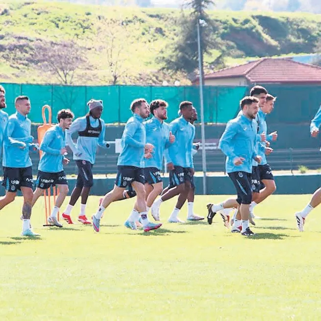 Trabzon’da mesai sürüyor