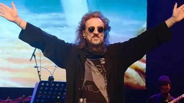 ilhan-irem-neden-vefat-etti-hastaligi-neydi-ilhan-irem-nereli-esi-kimdir-unlu-sarkicinin-3-vasiyeti-ortaya-cik-1659075980846.jpeg İlhan İrem neden vefat etti, hastalığı neydi? İlhan İrem nereli, eşi kimdir? Usta şarkıcının 3 vasiyeti ortaya çıktı!-2