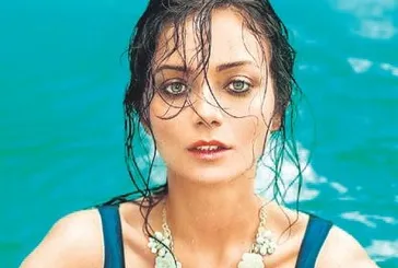 Yalnızlık saçıyor!