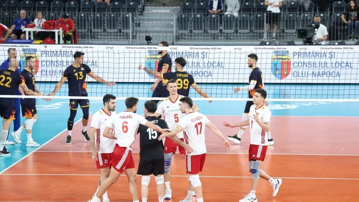 Türkiye - Letonya maçı canlı! Son 16 için sahada