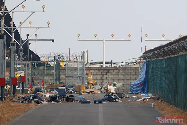 Güney Kore’deki uçak kazasında duvar skandalı! Uzmanlar “Pistin sonunda ne işi var” dedi - 10