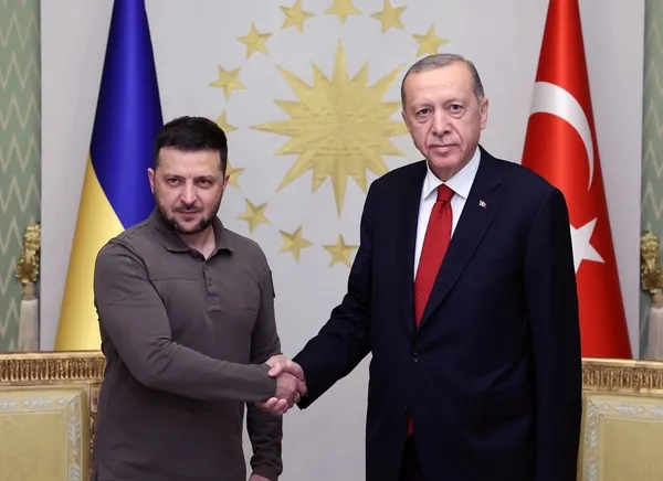 Son dakika: İstanbul'da tarihi zirve! Başkan Recep Tayyip Erdoğan ve Ukrayna Devlet Başkanı Zelenskiy görüştü! İşte önemli mesajlar-8