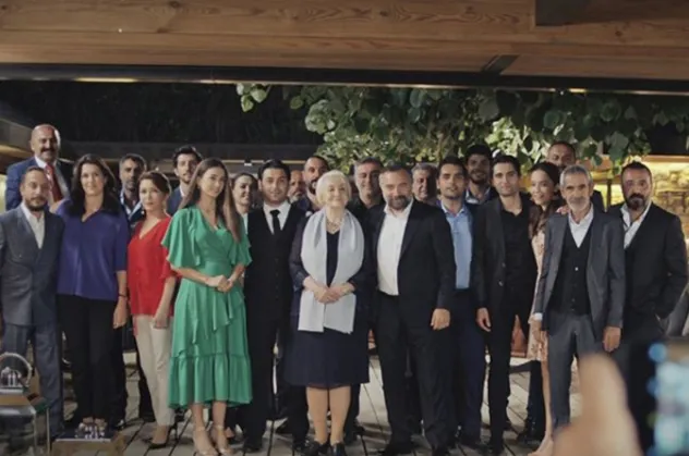 Eşkıya Dünyaya Hükümdar Olmaz sezon finalinde çok konuşulan sahne! EDHO 139. bölümüyle ekrana böyle veda etti...