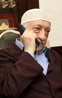 HDP binalarından Gülen kitapları çıktı