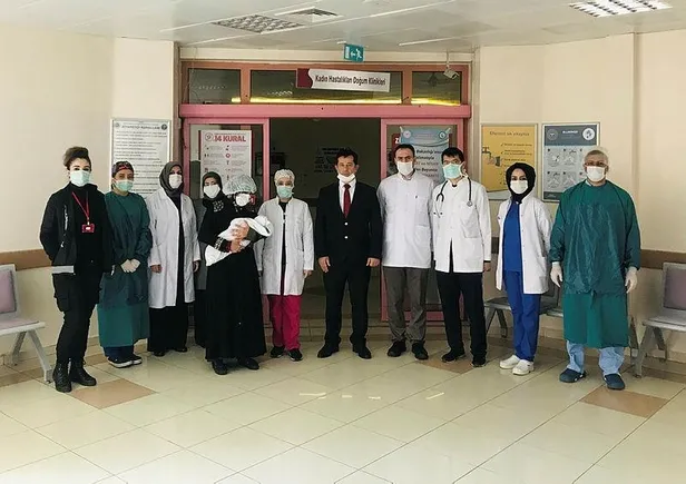 bingolde-sevindiren-haber-15-gunluk-bebek-koronavirusu-yendi-1586790935002.jpeg Bingöl'den sevindiren haber: 15 günlük bebek koronavirüsü yendi-1