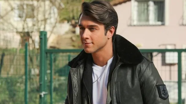 Onur Seyit Yaran kimdir? Kardeşlerim’in Doruk’u Onur Seyit Yaran kaç yaşında, nereli, hangi dizilerde rol aldı?-2