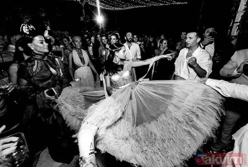 Taze gelin Demet Özdemir'den yatak pozu geldi! Şaşaalı gelinliklerinden biriyle sere serpe yatak pozu! Eşi Oğuzhan Koç... - 7