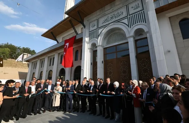 Başkan Erdoğan Batman’da Necat Nasıroğlu Külliyesi'ni açtı! "Külliyemiz kendi alanında örnek bir eser olarak benzer yatırımlara örnek olacak"-4