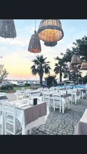 bodrumda-elektrik-yok-sular-kesik-ama-luks-bir-kebabci-4-kisilik-masayi-30-bin-liraya-satti-1626636179247.jpeg