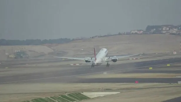 Son dakika: İstanbul Havalimanı'nda tarihi an! İlk tarifeli uçuş başladı-2