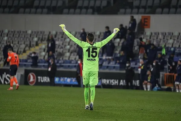 Beşiktaş, Sivasspor'a takıldı Fenerbahçe'nin zirve umudu arttı: Kalan 6 maçta 18 puan hedefliyor...-5