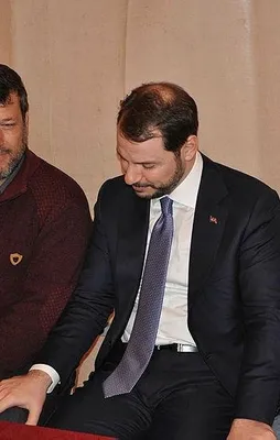 Bakan Albayrak'tan şehit ailelerine ziyaret