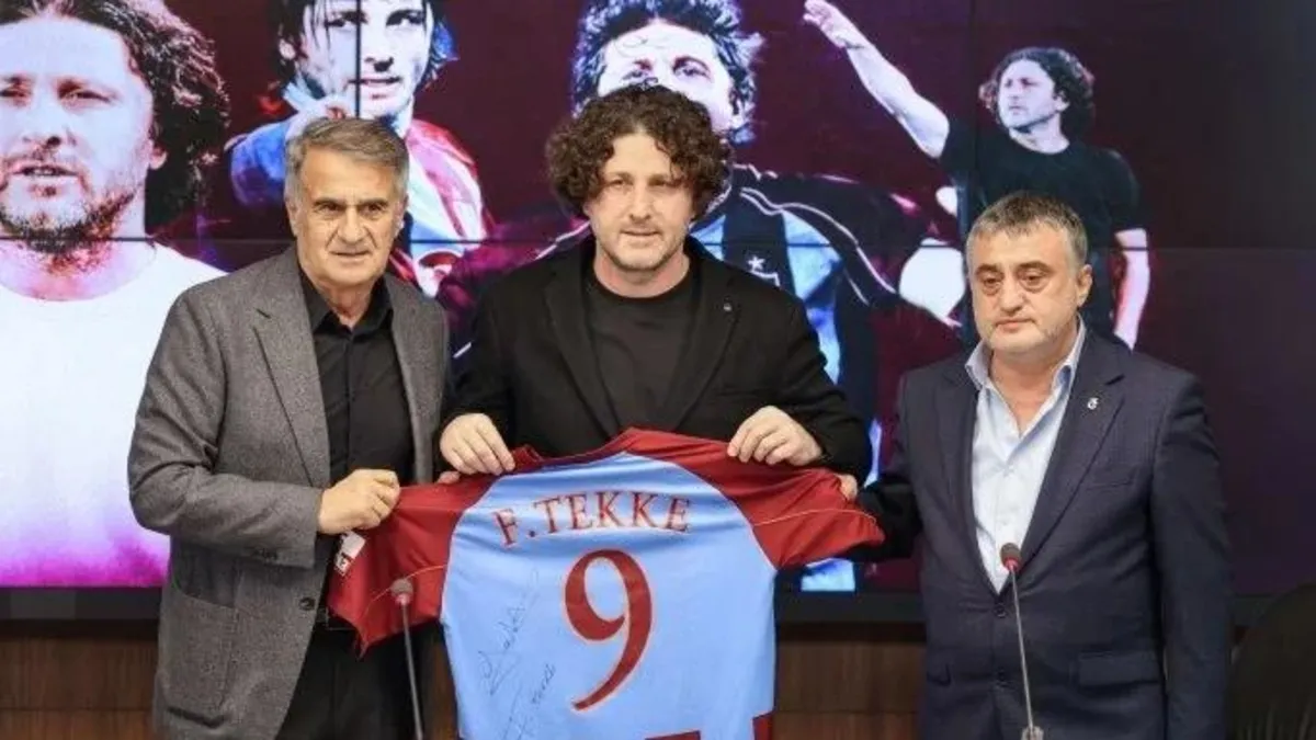 Trabzonspor Fatih Tekke'yi KAP'a bildirdi!