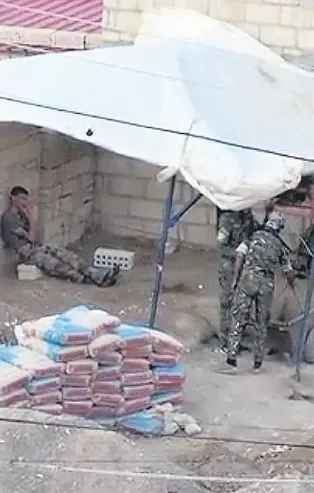 Kaçacak delik arıyorlar