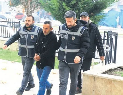 Çilingir sofrasında kan döktü! ’Ölmüş anneme küfretti’