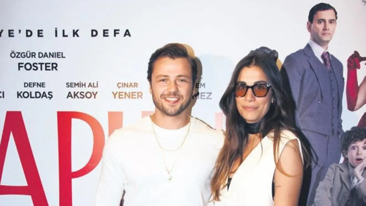 Gelinliğini seçti!
