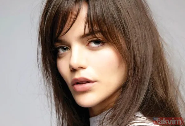 Son haline tepki yağdı: “Ah Solmaz ne yaptın kendine” Kalça dansıyla ünlenen Solmaz Çiros göğüs dekoltesini abarttı! Seda Sayan’ın gelin adayıydı... - 45