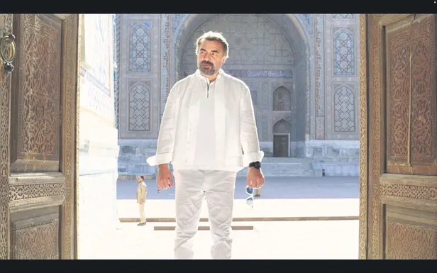 seref-konugu-olarak-gittigi-ozbekistanda-burak-ozcivite-sevgi-seli-saklambac-haberleri-1663269028000.jpeg Şeref konuğu olarak gittiği Özbekistan’da Burak Özçivit'e sevgi seli! | Saklambaç haberleri-6