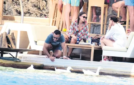Mustafa Sandal ile Emina Sandal seyir halinde kayalıklara çarptı - 2