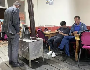 Türkiye sıcaktan kavurulurken onlar soba yakıyor