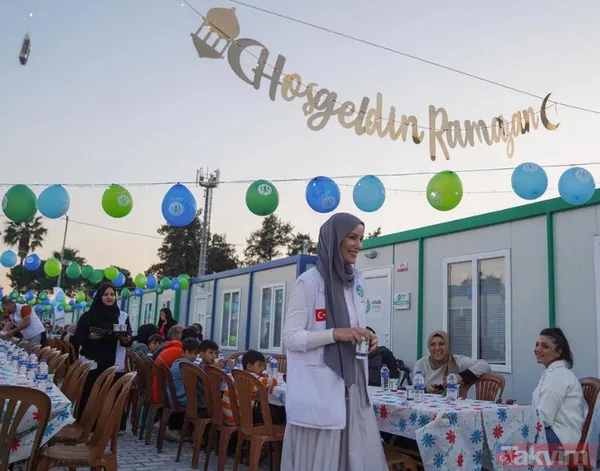 Oğullarının Son Hali Dikkat Çekti! Öte Yandan Eski Eşler, Geçen Aylarda Oğulları Murathan İle Gündeme Gelmişti. Özçelik İle Pektaş'ın Gözlerden Uzak...