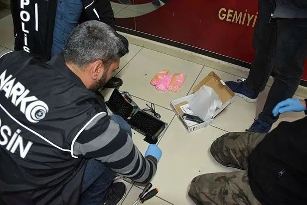 Uydu alıcısından bin 925 uyuşturucu hap çıktı-4