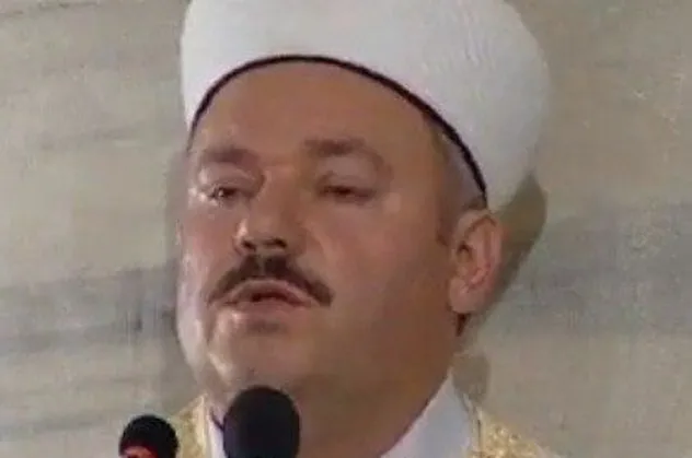Pensilvanya'ya gidip Gülen'e namaz bile kıldırmış! O FETÖ'cü hakkında iddianame düzenlendi
