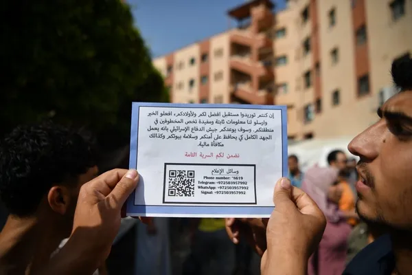 İşgalci İsrail Gazze'ye her saniye bomba yağdırıyor: 1 gecede 400 nokta 704 mazlum! | Hamas 2 rehineyi serbest bıraktı... Hastaneler çöktü-7