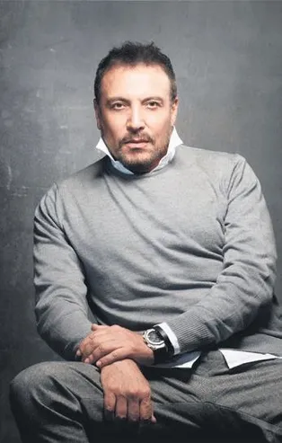 Cenk Eren'den sağlık çalışanlarına destek