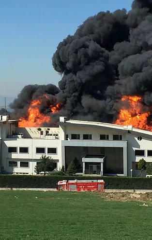 Hadımköy'de fabrika yangını