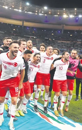 Türkiye’nin geleceği sağlam! Gençlerin gösterdiği büyük çıkış göğsümüzü kabarttı