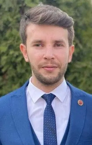 Afiş asarken gözünü kaybetmişti... CHP Meclis üyesi Tugay Adak'ın intiharı partiyi karıştırdı: "Sahip çıkmadık"