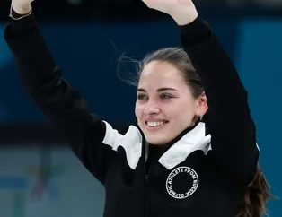 Rus sporcu Anastasia Bryzgalova güzelliği ile büyüledi