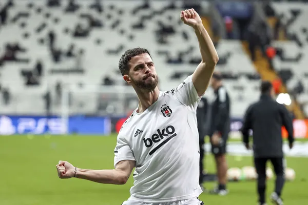 eski-besiktasli-miralem-pjanic-barcelonada-kalabilir-begenileri-topladi-1657892173096.jpg