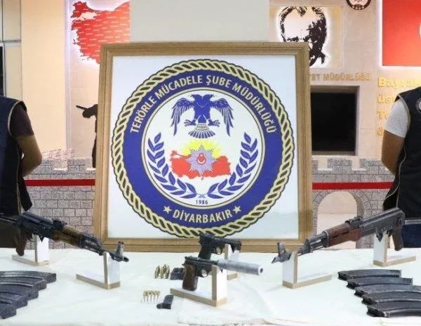 Diyarbakır'da saldırı hazırlığındaki 5 terörist yakalandı!-2