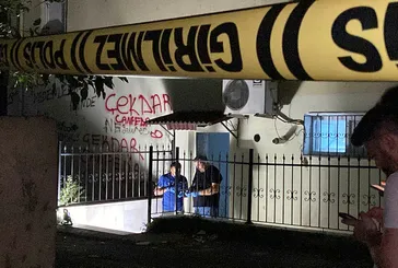 Beyoğlu'nda korkutan patlama! Polisi harekete geçti