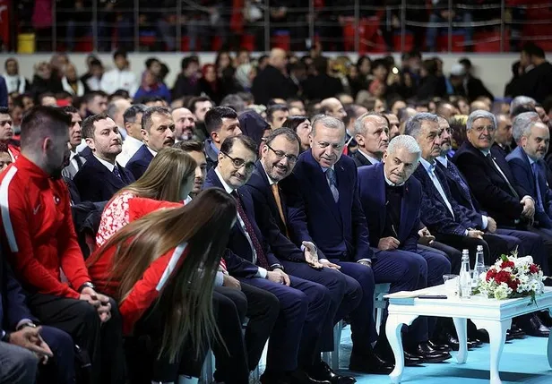 Son dakika: Başkan Erdoğan'dan Burhan Felek Atletizm Pisti'nin açılış töreninde önemli açıklamalar-5