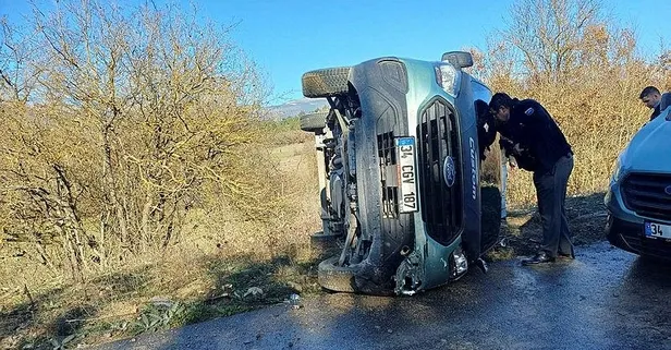 Bolu'da para taşıyan zırhlı araç devrildi